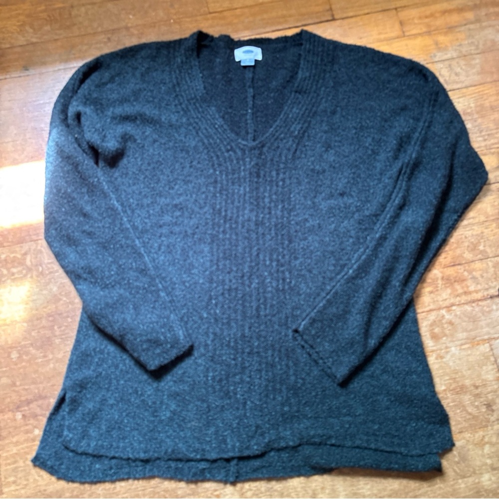 Gap V Neck Size Medium Dark Green Wool Blend Tunic Sweater